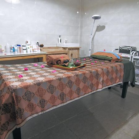 Coco Breeze Spa Hotel Gili Air Exterior foto